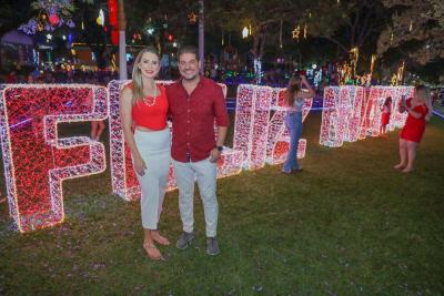 Centenas de pessoas acompanharam a Abertura do Natal em Laranjeiras do Sul